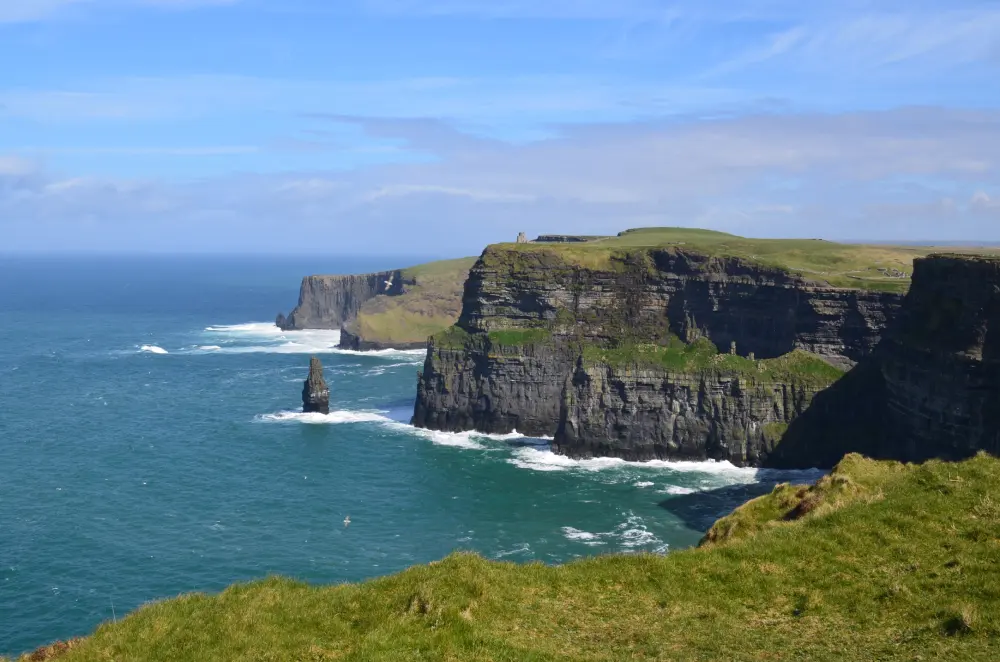 viajar para Irlanda em julho-belas-aguas-cristalinas-e-ceus-na-costa-do-condado-de-clare-belas-aguas-cristalinas-e-ceus-na-costa-do-condado-de-clare