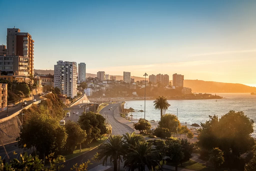 chile - vista aérea-de-vina-del-mar-ao-pôr-do-sol-vina-del-mar